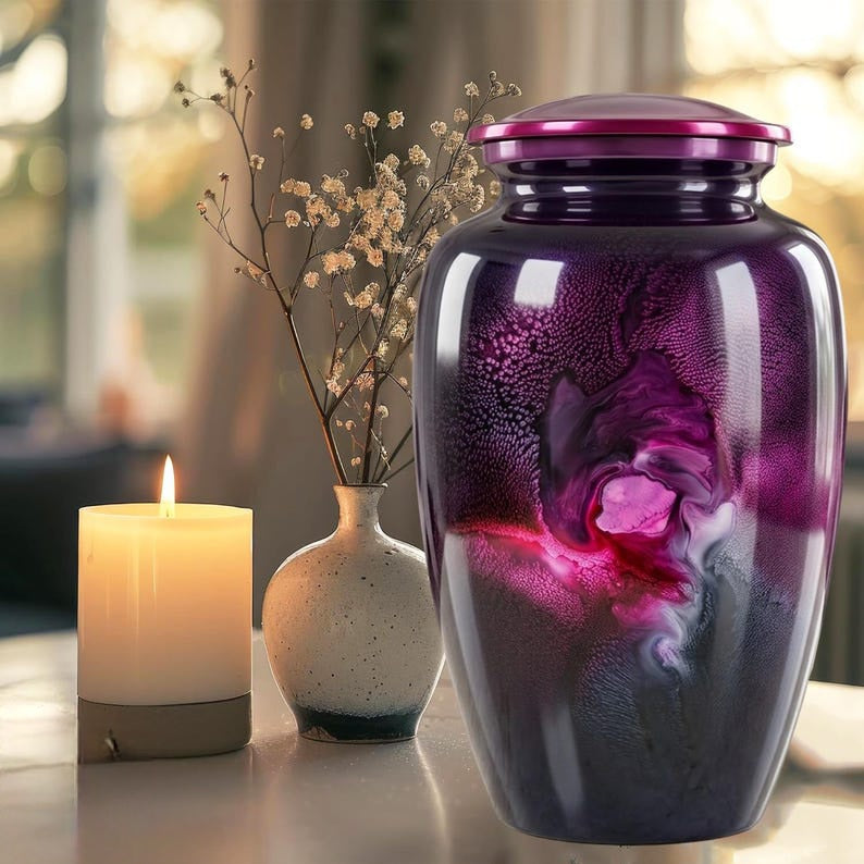 Urn 'Purple flood'
