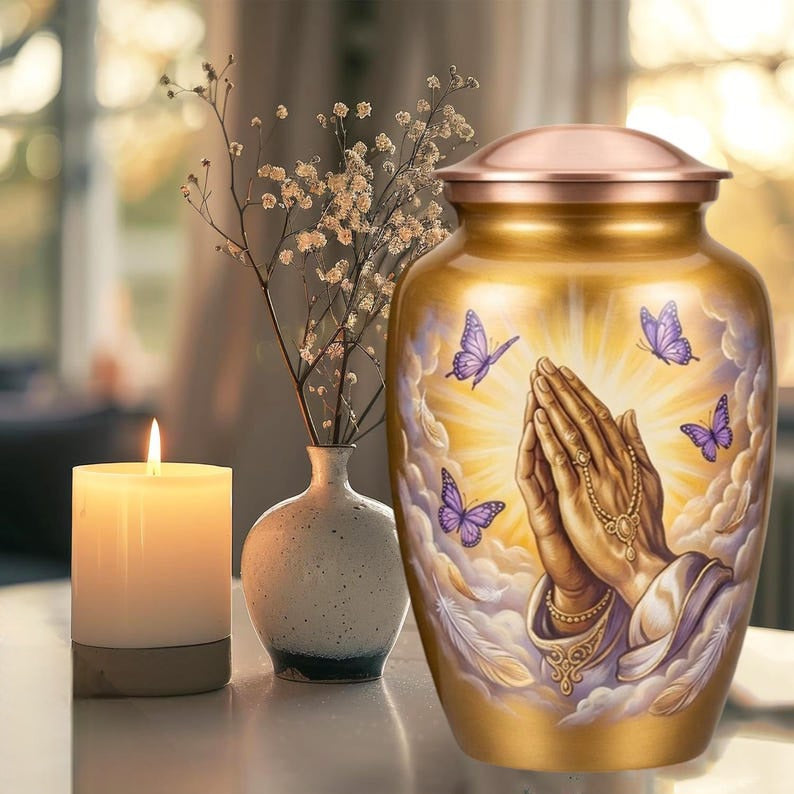 Urn 'Praying Hands'