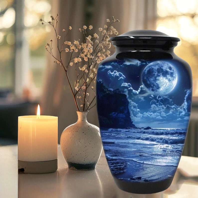 Urn 'Moon'